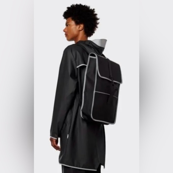 NWT Rains Black/Grey Backpack Reflective One Size - Picture 9 of 11